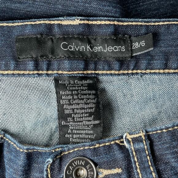 CALVIN KLEIN JEANS CLASSIC ICONIC DARK BLUE DENIM JEANS MEDIUM 28 / 6 - Picture 8 of 9